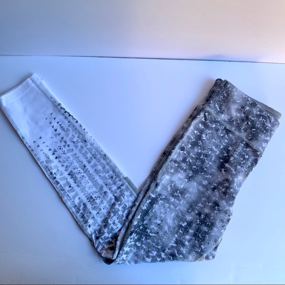 NEW CALVIN KLEIN PERFORMANCE LEGGINGS - Picture 10 of 16